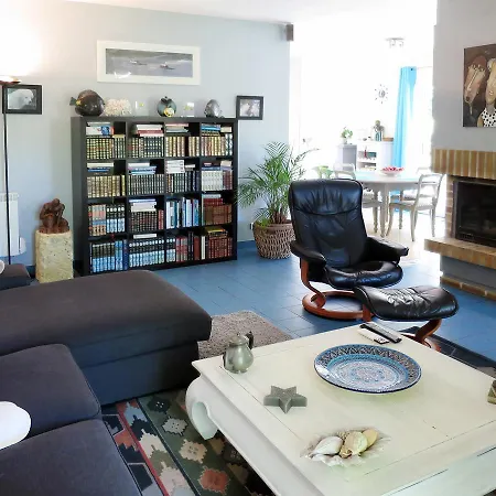 Ferienhaus Mit Pool 155s オータン